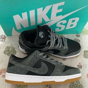 Nike SB Dunk Low Trd Dark Grey Sneakers Women